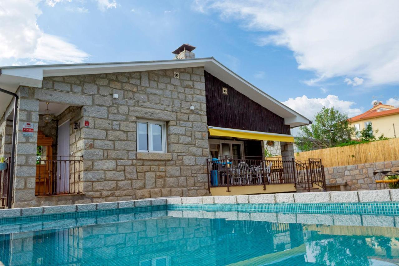 Casa Rural El Abuelo Arturo Becerril de la Sierra Eksteriør billede